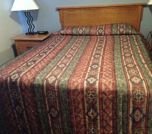 Misty Mountain Inn & Suites