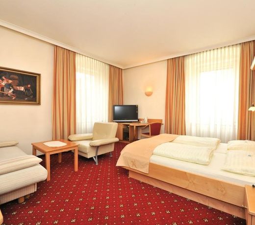 Hotel Goldener Brunnen