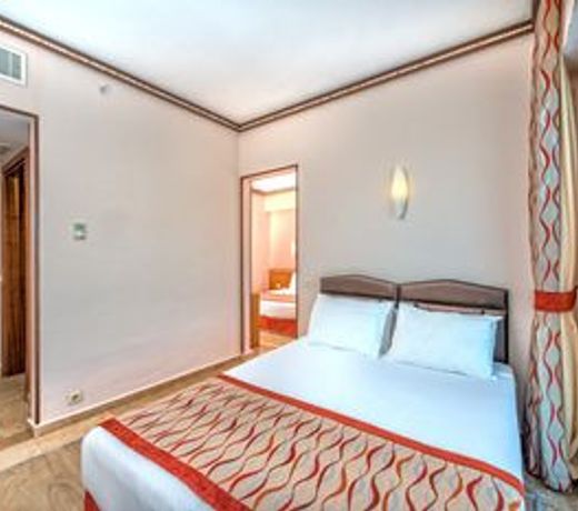 Royal Atlantis Spa & Resort