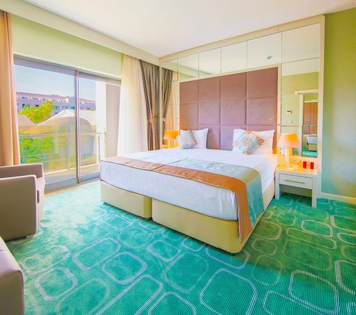 Horus Paradise Luxury Resort