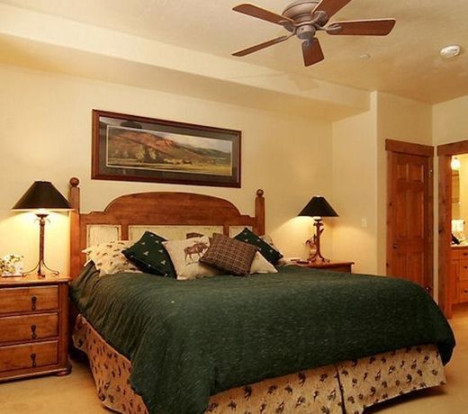 TIMBERLINE LODGE AT TRAPPEURS CROSSING R