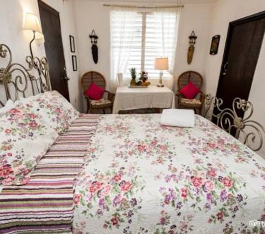 Coconut Palms Inn