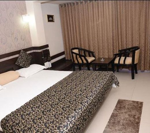 Hotel Savshanti Towers