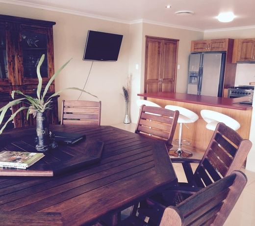 KOOKABURRA LODGE