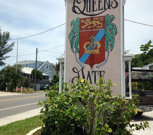 Queens Gate Resort