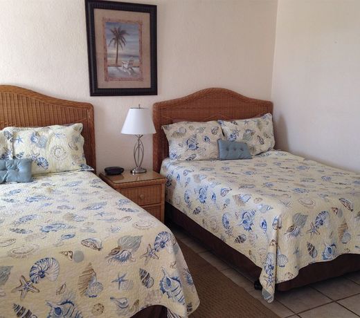 Queens Gate Resort