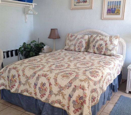 Queens Gate Resort