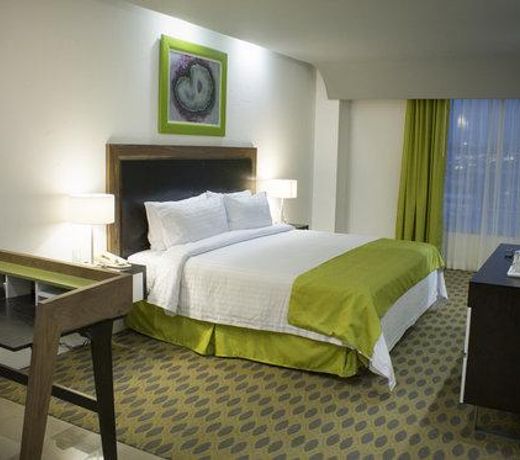 Holiday Inn Queretaro Zona Krystal, an IHG Hotel