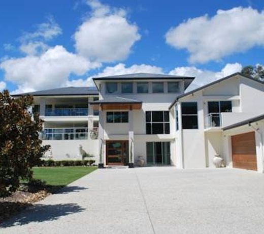 QUEENS RIDGE HOUSE