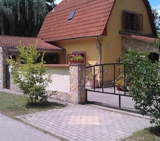 Mediterrán Apartmanház Szántód