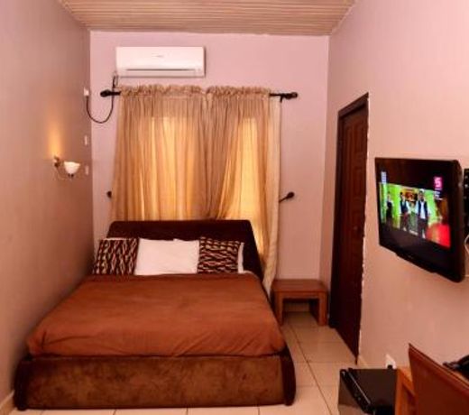 Swisscottage suites