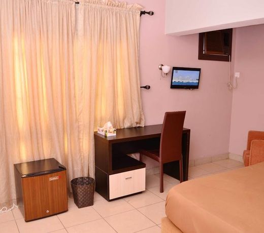 Swisscottage suites