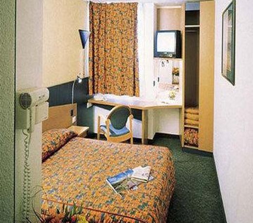EXPRESS BY HOLIDAY INN PARIS-LE BOURGET/GARONOR