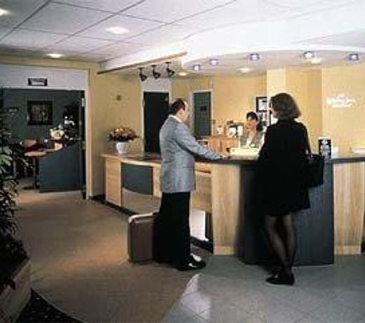 EXPRESS BY HOLIDAY INN PARIS-LE BOURGET/GARONOR