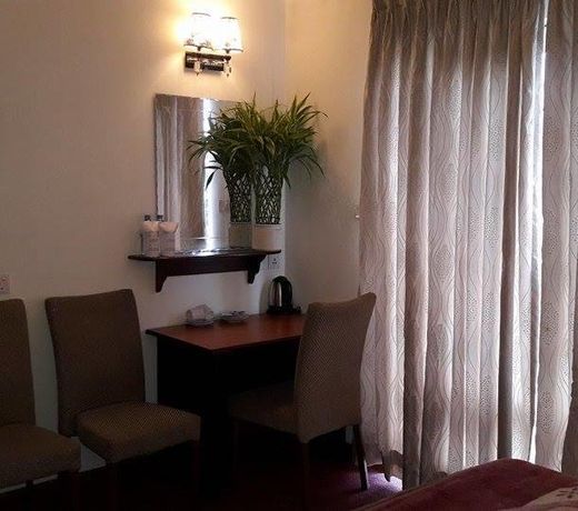Stamford Star Hotel