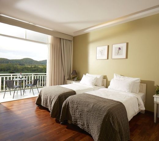 Santosha Health Lifestyle Resort