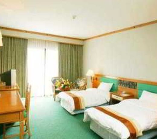Mandarin Golden Valley Hotel & Spa