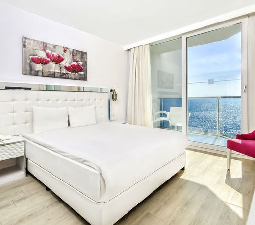 Le Bleu Hotel & Resort Kusadasi