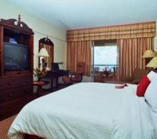 CROWNE PLAZA