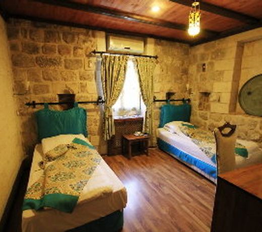 Artuklu Kervansarayi