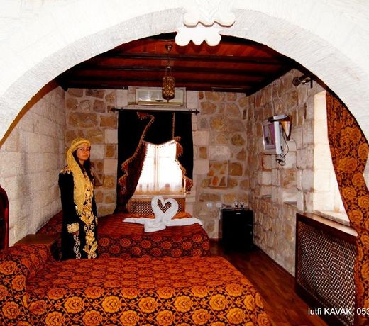 Artuklu Kervansarayi