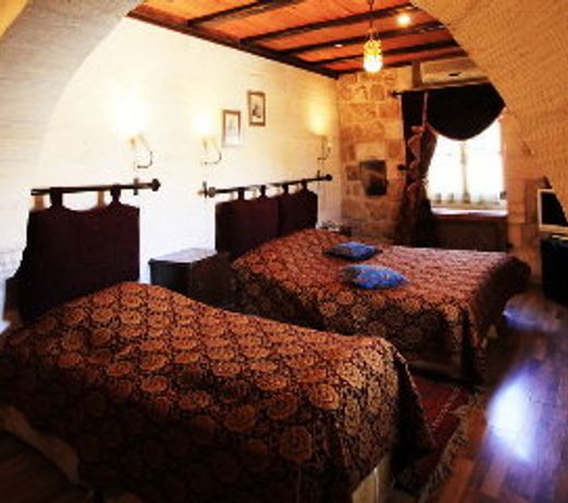 Artuklu Kervansarayi