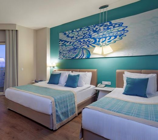 SEASHELL RESORT AND SPA
