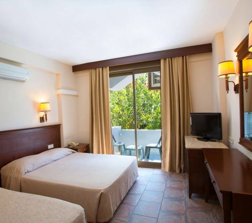 Fame Hotel