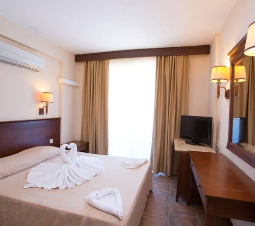 Fame Hotel
