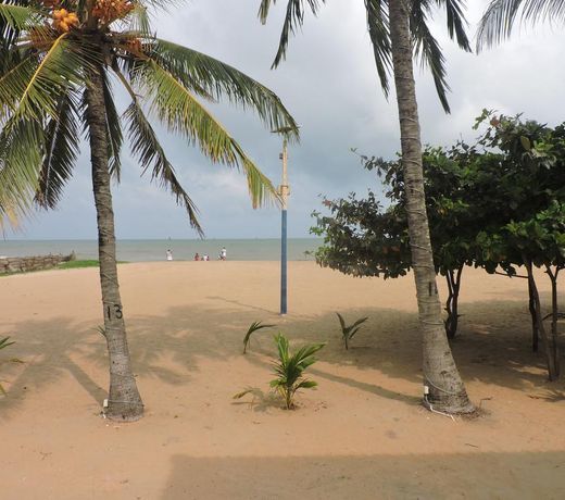 Catamaran Beach Hotel