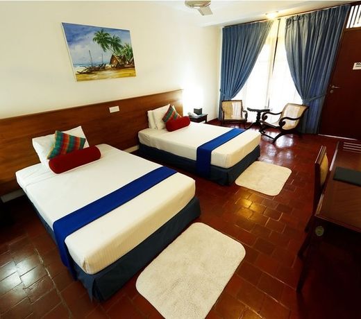 Catamaran Beach Hotel