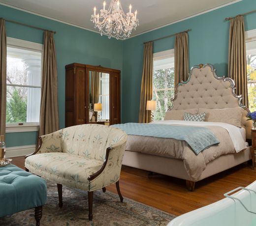 The Twelve Oaks Bed & Breakfast