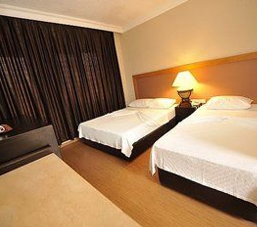 Manaspark Deluxe Hotel