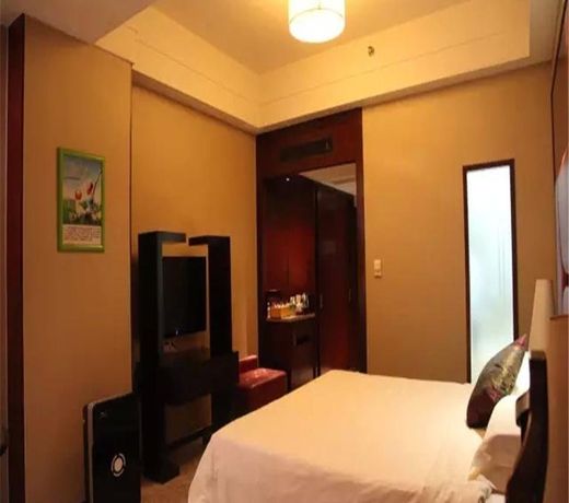 Yiquan Hotel