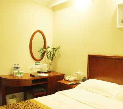 Green Tree Inn Yichang Three Gorges Dam University Business Hotel