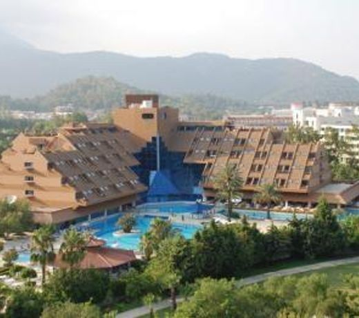JUSTINIANO WISH GRAND KEMER