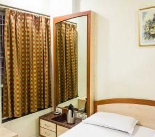 Hotel Basera