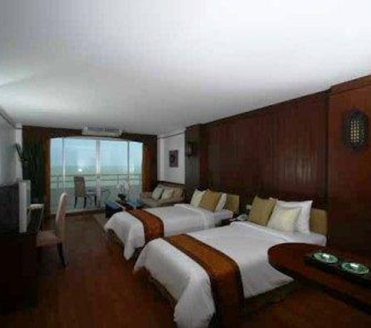 I RESORT CLIFF VIEW
