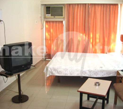 Hotel Raviraj