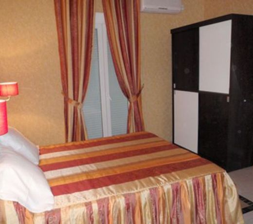 ST Hotel