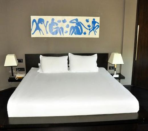 Miramare Queen Hotel