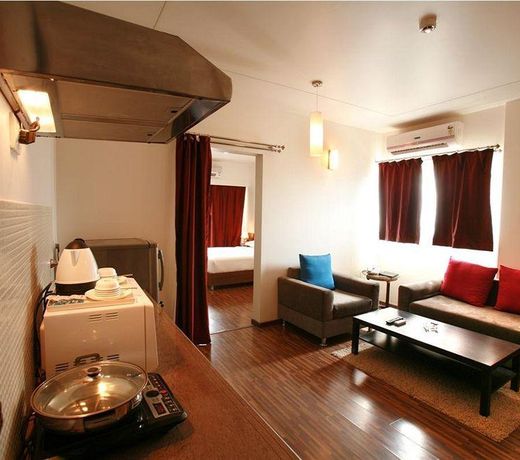 Le Royale Residency