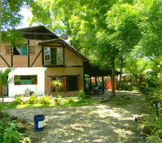 Hostal Lumaga