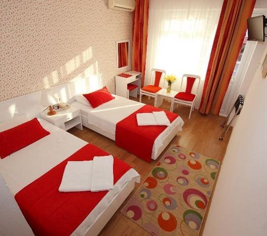 Hotel Saadet