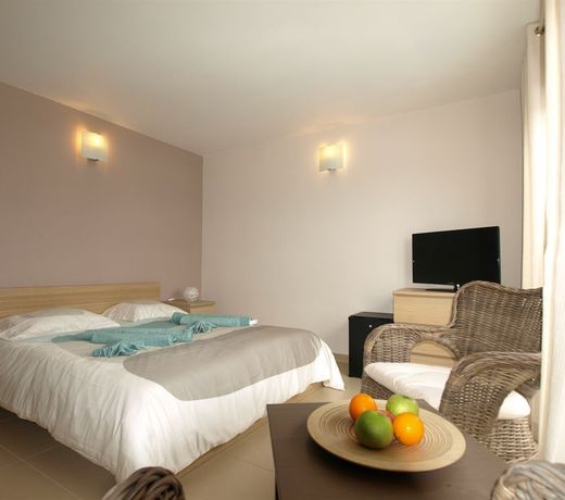 Oasis guesthouse, Boutique Style Hotel