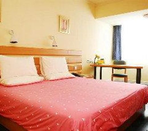 Home Inn Fuzhou Wuyi Square