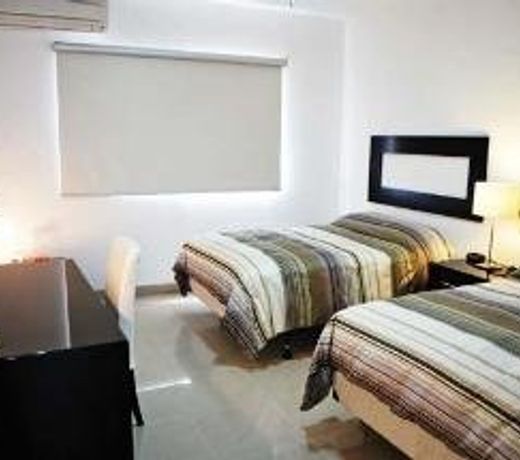Hotel Brandt Ejecutivo Colonial Los Robles