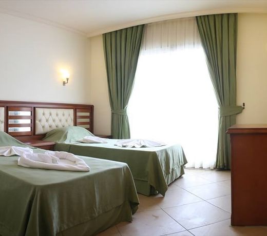 Club Karakas Apart Otel