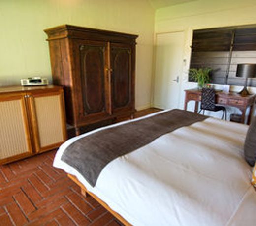 EL QUESTRO HOMESTEAD