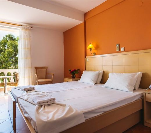 Three Stars Beach Hotel